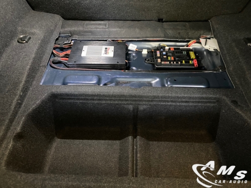 Instalacion equipo de audio con amplificador BMW Serie 3 F30