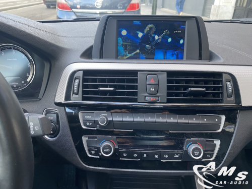 BMW 1 2018 Interfase Carplay/Android auto, cámara visión delantera y trasera