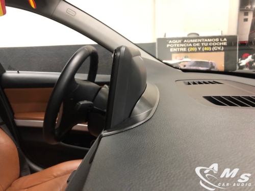 Instalación multimedia pantalla 10,25" BMW Serie 3 E91