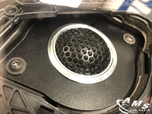 Insonorización e instalación sistema de 3 Vias Steg en Audi A4 Allroad