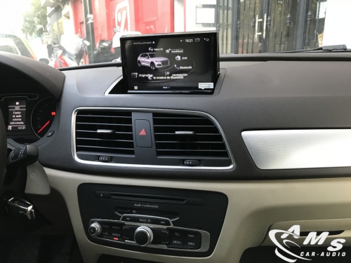 Instalación equipo multimedia pantalla 8" en Audi Q3