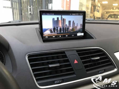 Instalación equipo multimedia pantalla 8" en Audi Q3