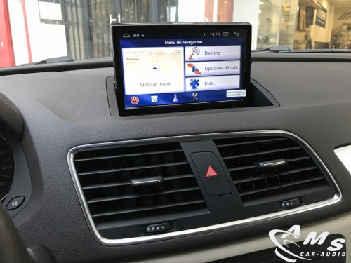 Instalación equipo multimedia pantalla 8" en Audi Q3