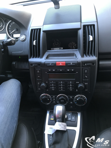 Land Rover Freelander II Pantalla vertical tipo Tesla android carplay 13,6"