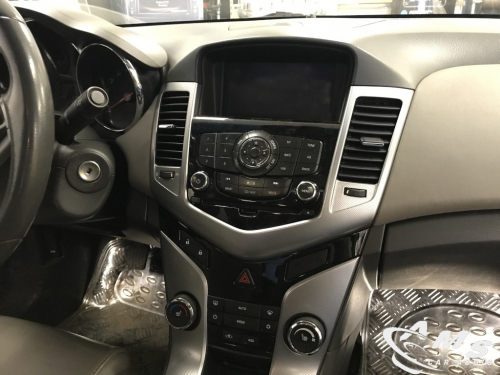Chevrolet Cruze 2010 Pantalla 10,4" tipo Tesla, Android/carplay, usb, wifi, cámara, gps