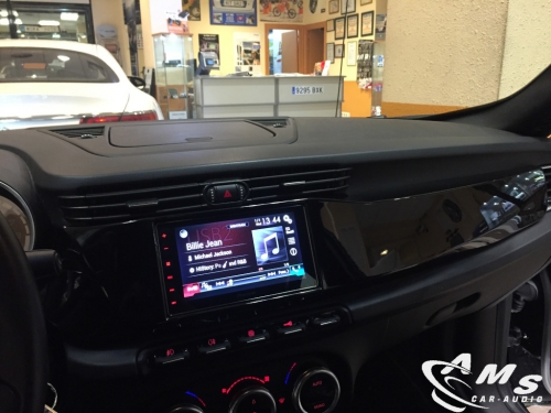 Instalación sistema multimedia Pioneer en Alfa Giulietta 2012