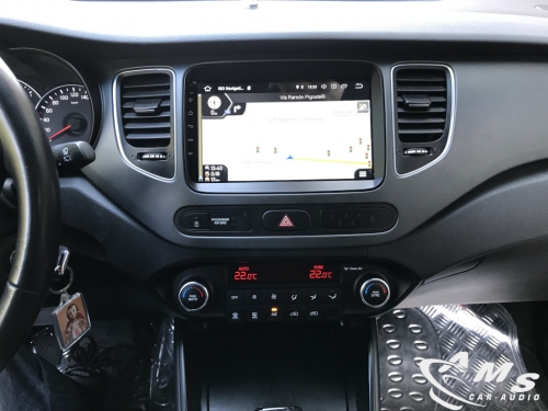 Instalación multimedia pantalla 9" Kia Carens