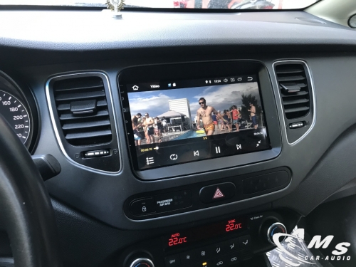 Instalación multimedia pantalla 9" Kia Carens