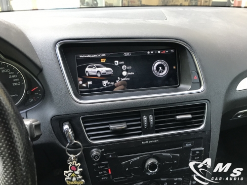 Instalación equipo multimedia 8,8" en Audi Q5 de 2011