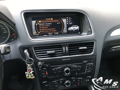 Instalación equipo multimedia 8,8" en Audi Q5 de 2011