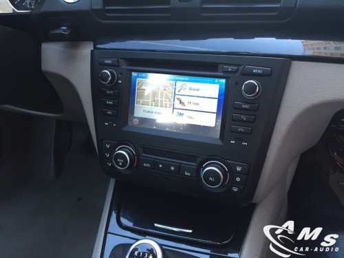 Instalación equipo multimedia Ihnavi  7" BMW Serie 1