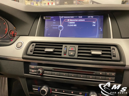 Instalación multimedia pantalla 10" en BMW Serie 5 F10
