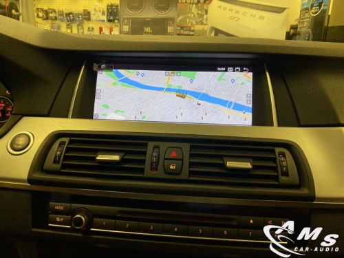 Instalación multimedia pantalla 10" en BMW Serie 5 F10
